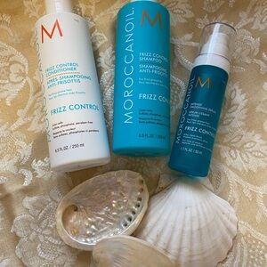 Moroccanoil Frizz Control Trio - Teal & White Packaging